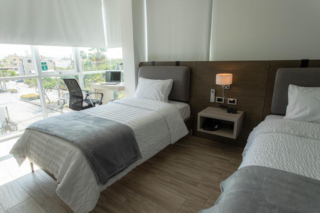 Hotel Puerto Pacifico Guayaquil Airport מראה חיצוני תמונה