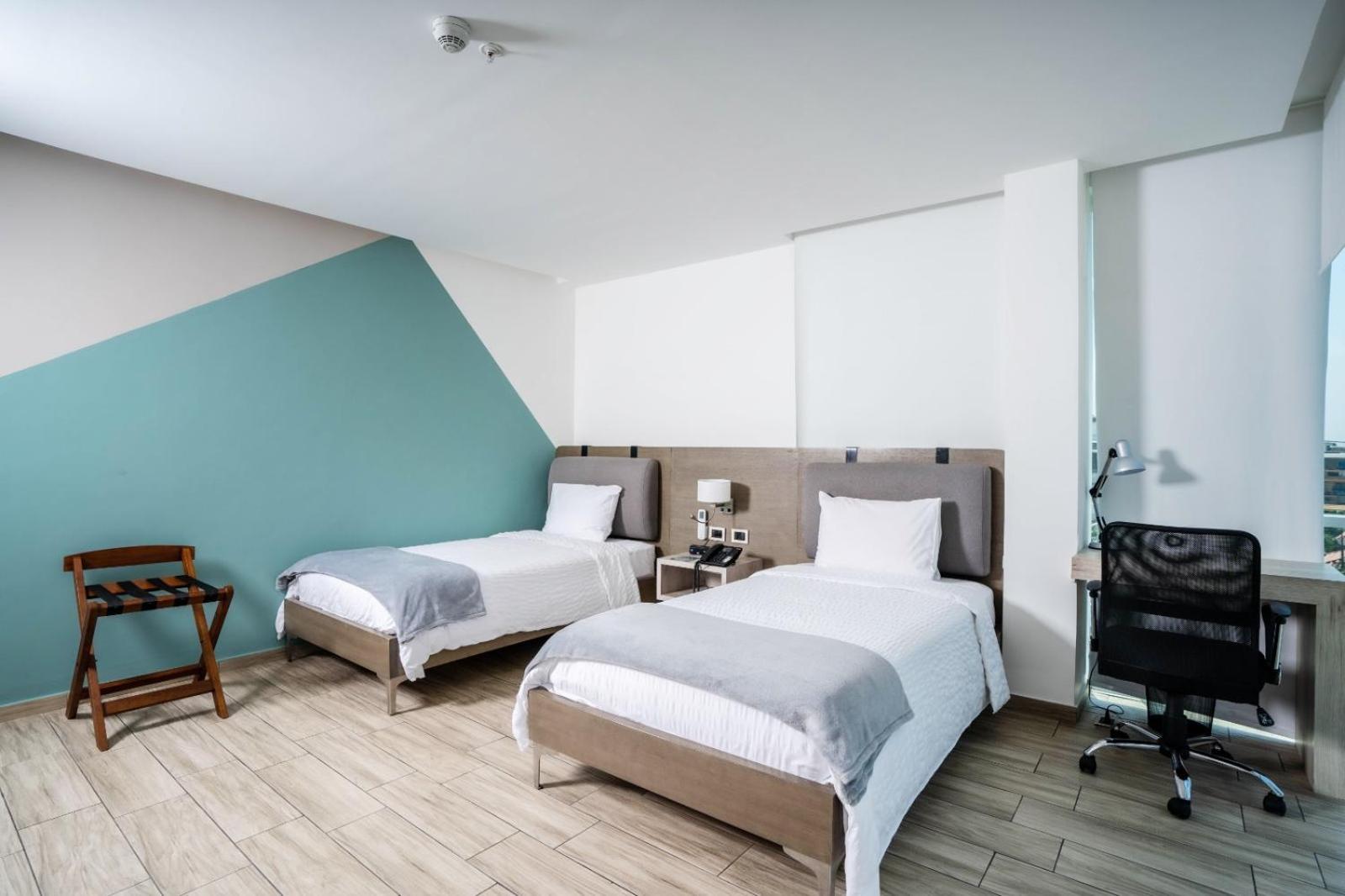 Hotel Puerto Pacifico Guayaquil Airport מראה חיצוני תמונה